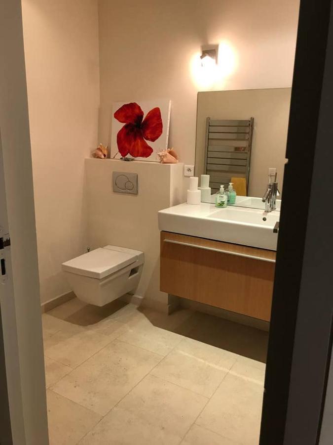 Independent One Bedroom Apartment Antibes Dış mekan fotoğraf
